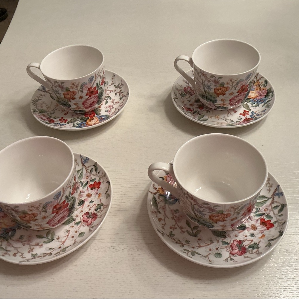Lismore bone china jumbo coffee cups